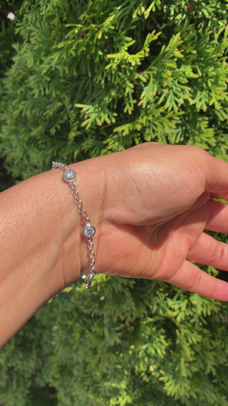 Rock crystal and lab diamond bracelet